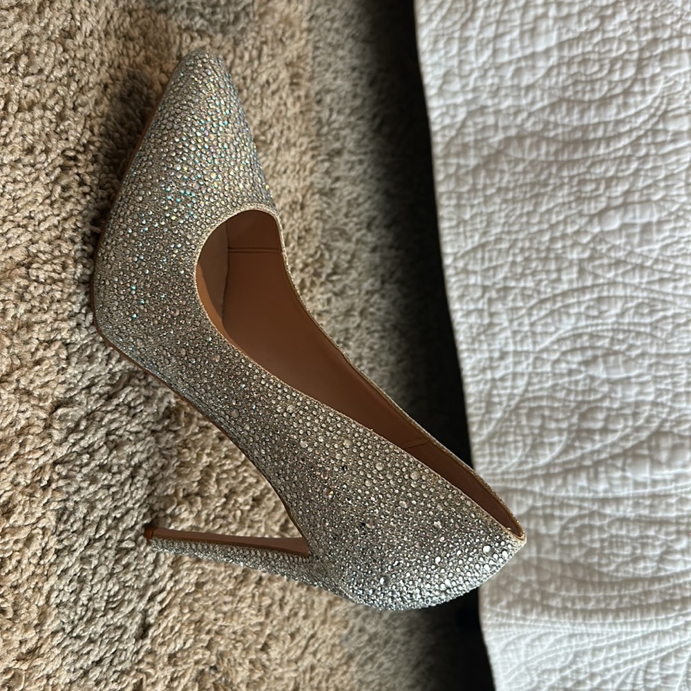Crystal Shoes - Picture 2 of 3